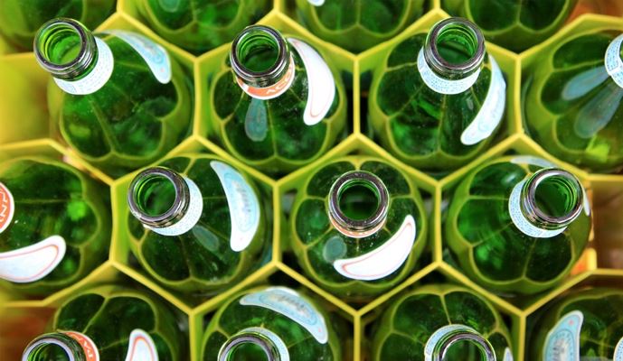 4 Ways to Talk to Your Friends About Sustainability (and Why You Need to)
