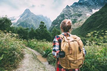 8 Amazing Health Benefits of Walking and Hiking